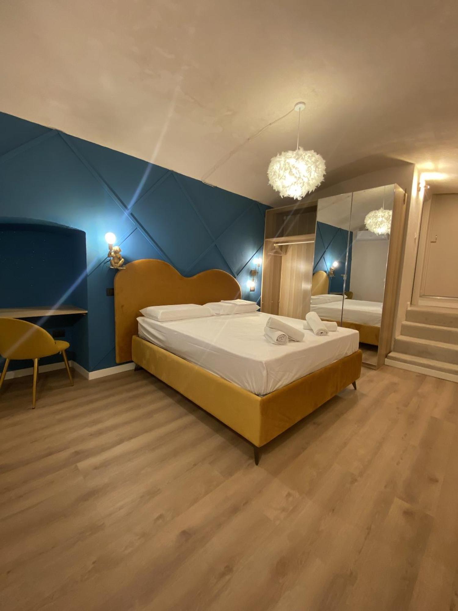 Quiet And Stylish - Bari City Center, Minutes To Station Exteriér fotografie